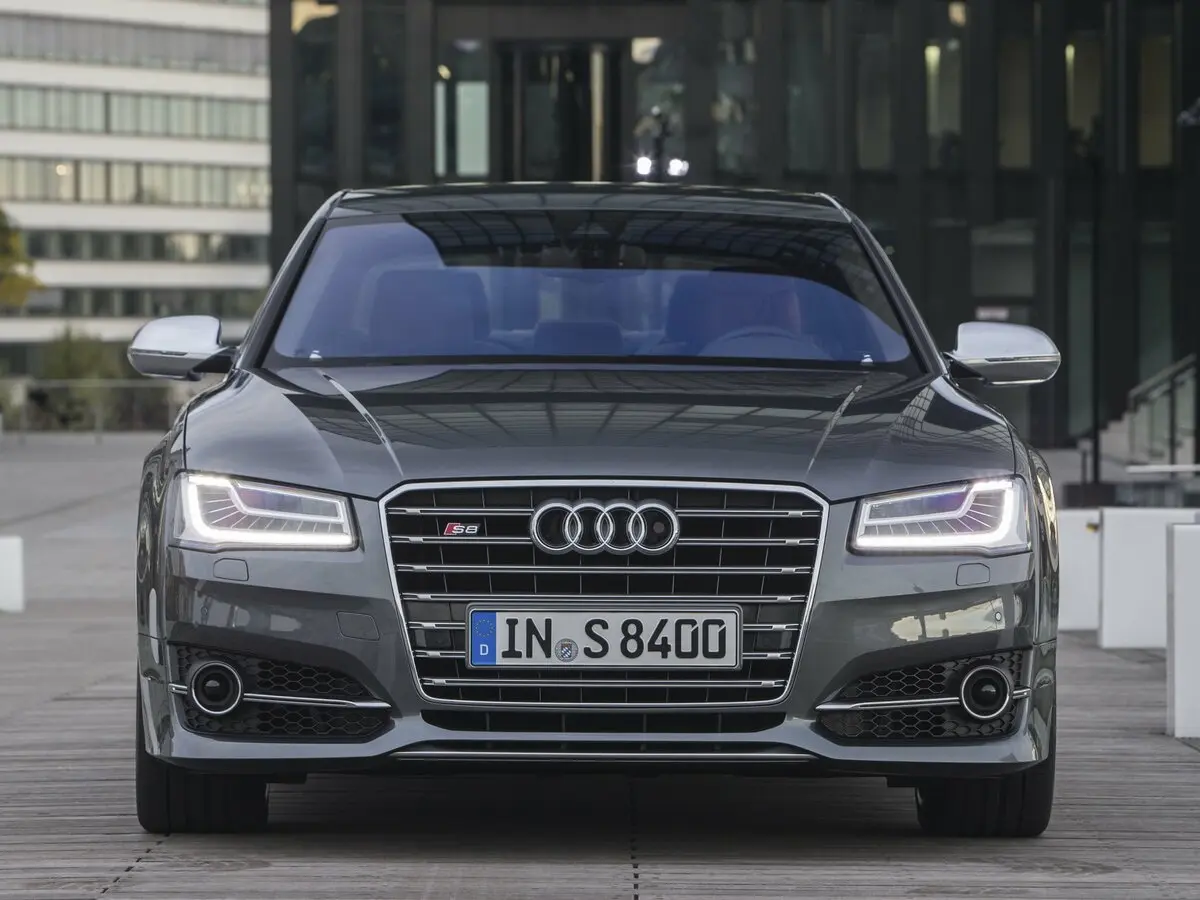 Audi S8 III (D4) Рестайлинг Седан — photo 3