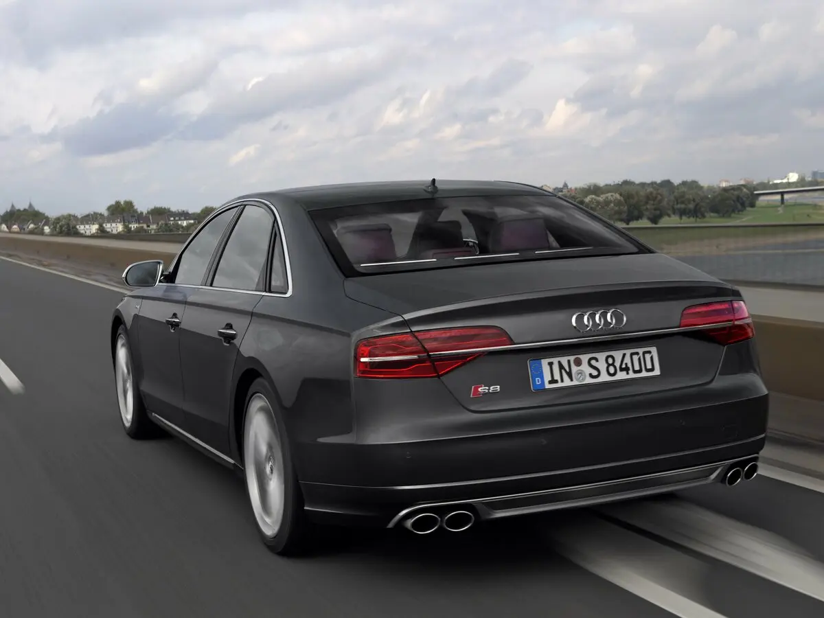 Audi S8 III (D4) Рестайлинг Седан — photo 4