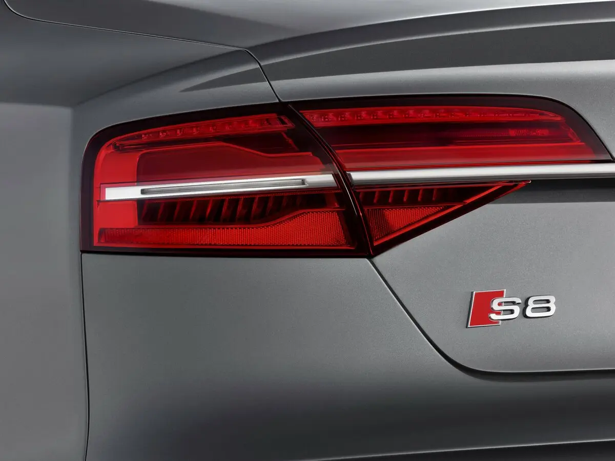 Audi S8 III (D4) Рестайлинг Седан — photo 11