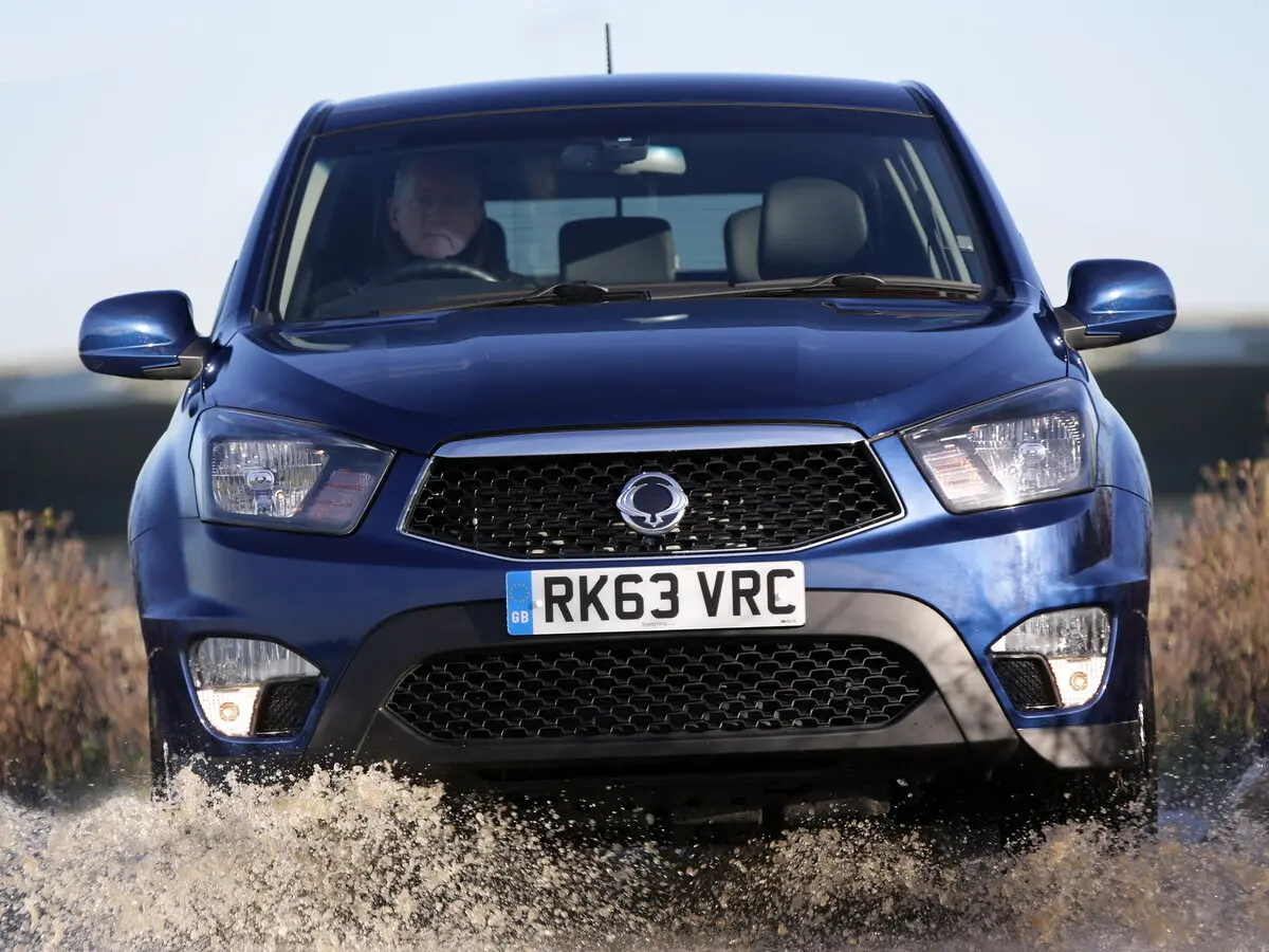 SsangYong Korando Sports 2011 – 2017 Пикап Двойная кабина — фото 3
