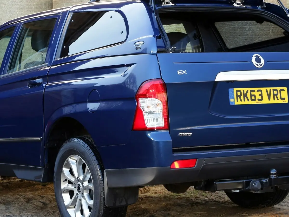 SsangYong Korando Sports 2011 – 2017 Пикап Двойная кабина — фото 7