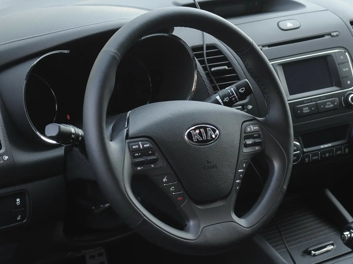 Kia Cerato III Купе Koup — сүрөт 9