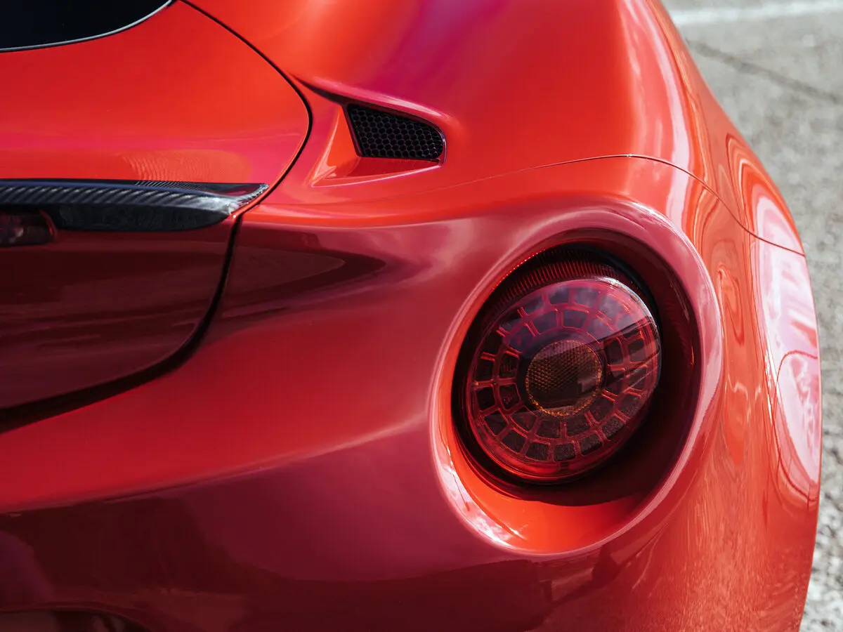 Alfa Romeo 4C 2013 – 2020 Купе — сүрөт 15