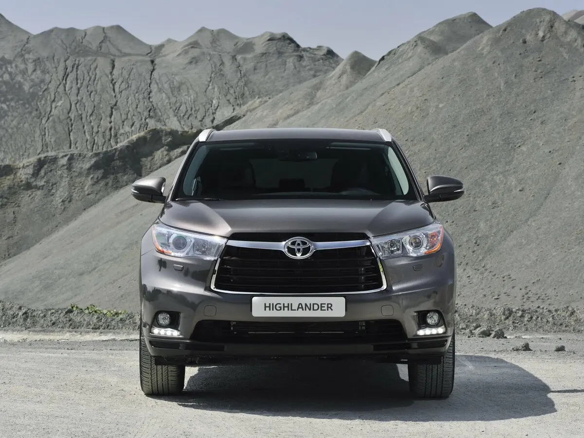 Toyota Highlander III (XU50) Внедорожник 5 дв. — фото 3