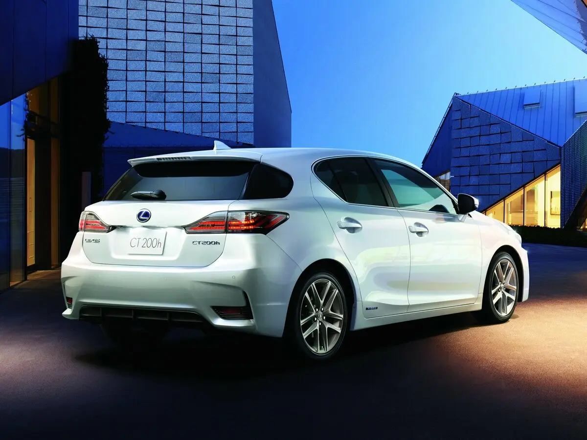 Lexus CT I Рестайлинг Хэтчбек 5 дв. — 照片 5