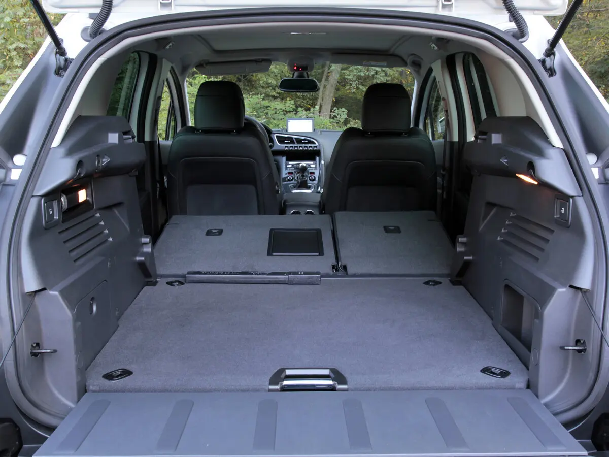 Peugeot 3008 I Рестайлинг Внедорожник 5 дв. — сүрөт 11
