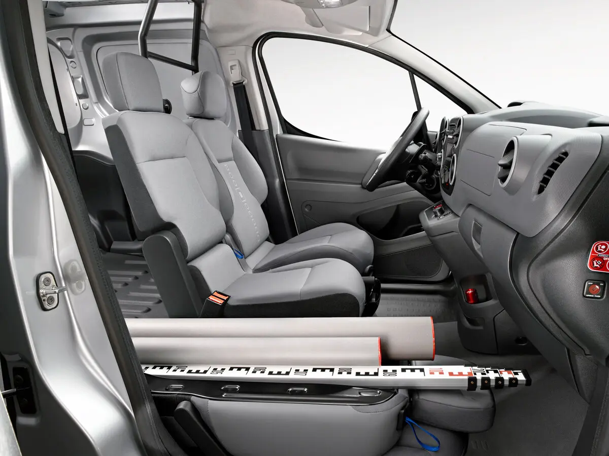 Citroen Berlingo II Рестайлинг Фургон — photo 5