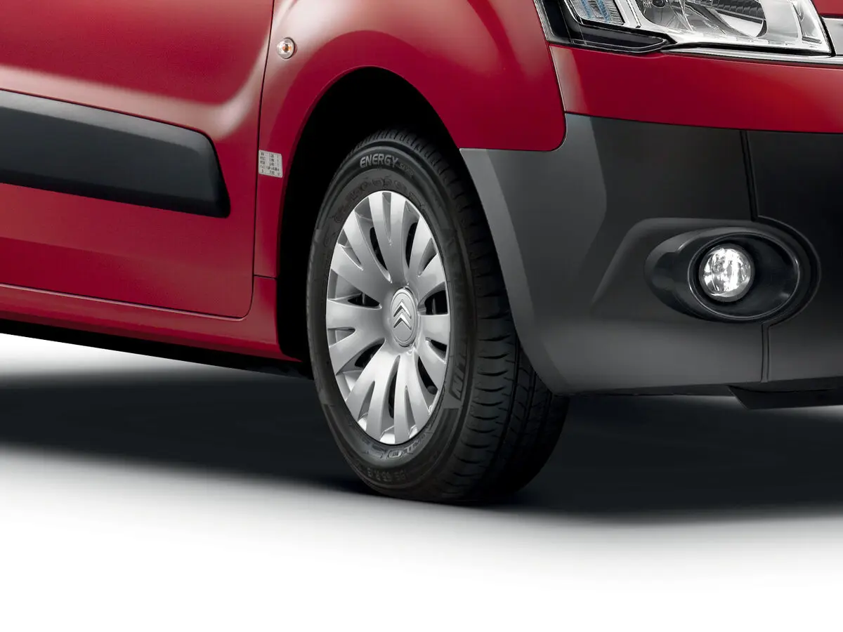 Citroen Berlingo II Рестайлинг Фургон — photo 9