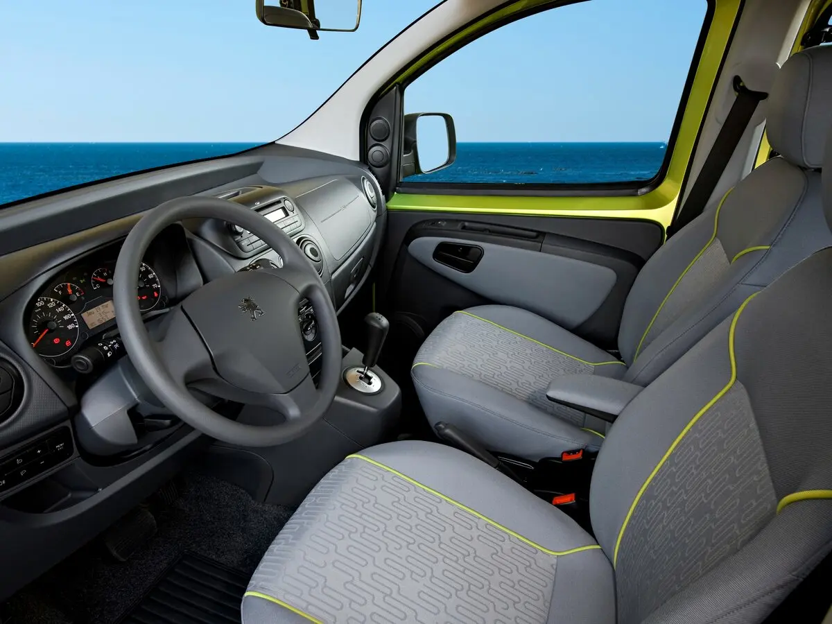 Peugeot Bipper 2008 – 2018 Компактвэн — сүрөт 8