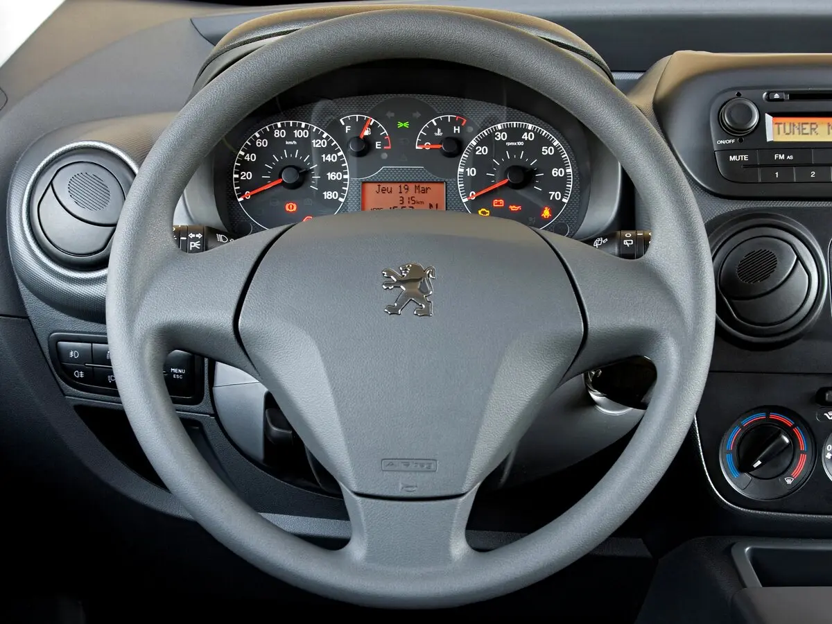 Peugeot Bipper 2008 – 2018 Компактвэн — сүрөт 10