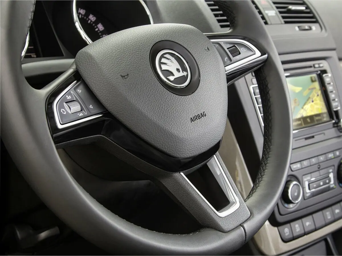 Skoda Yeti I Рестайлинг Внедорожник 5 дв. — photo 10