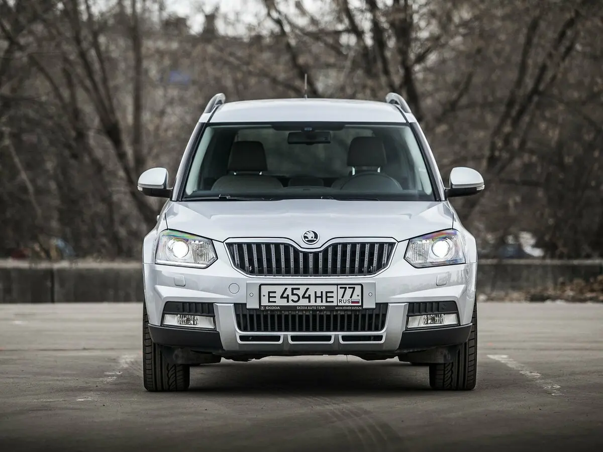 Skoda Yeti I Рестайлинг Внедорожник 5 дв. — photo 21
