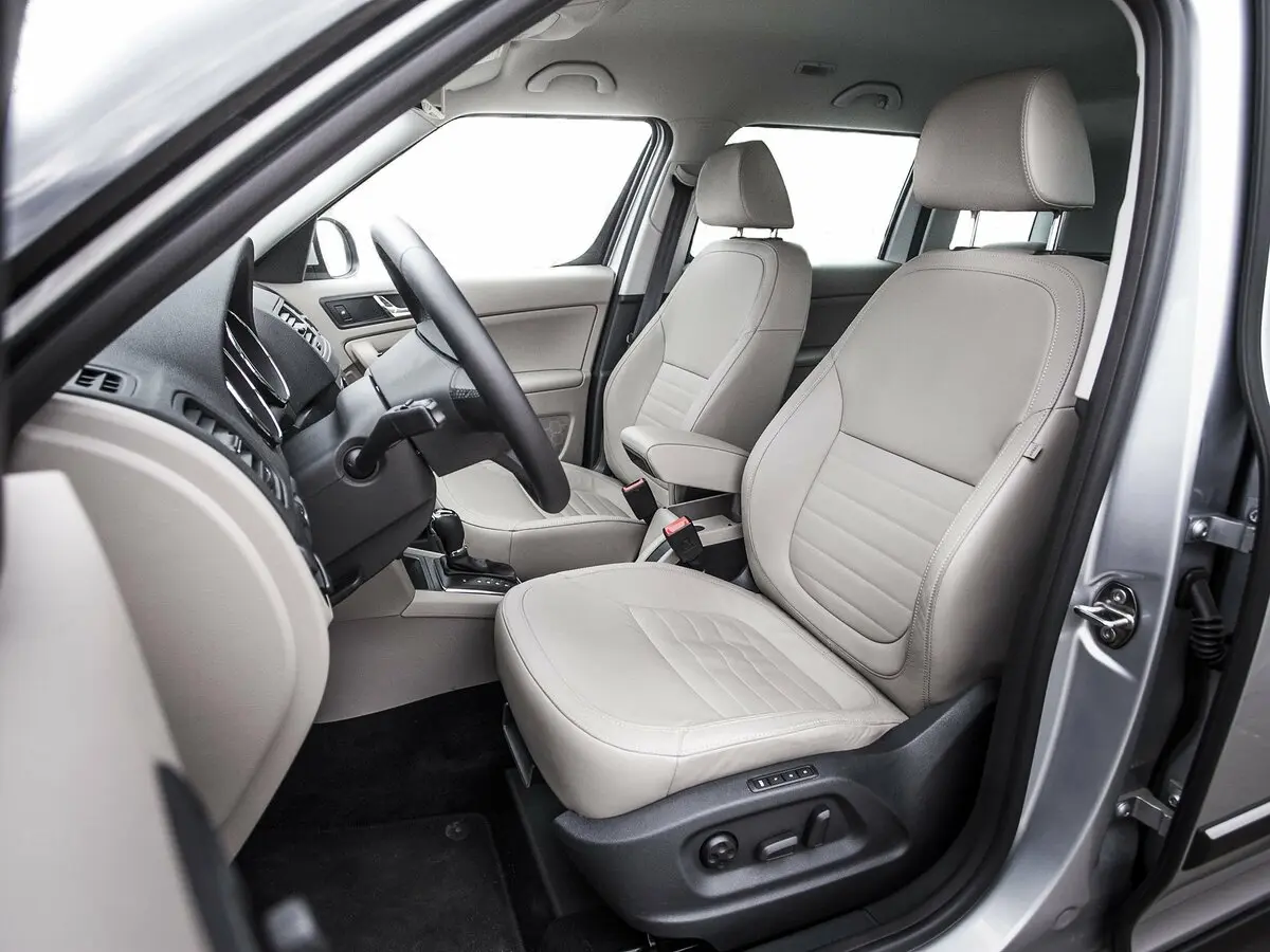 Skoda Yeti I Рестайлинг Внедорожник 5 дв. — photo 24