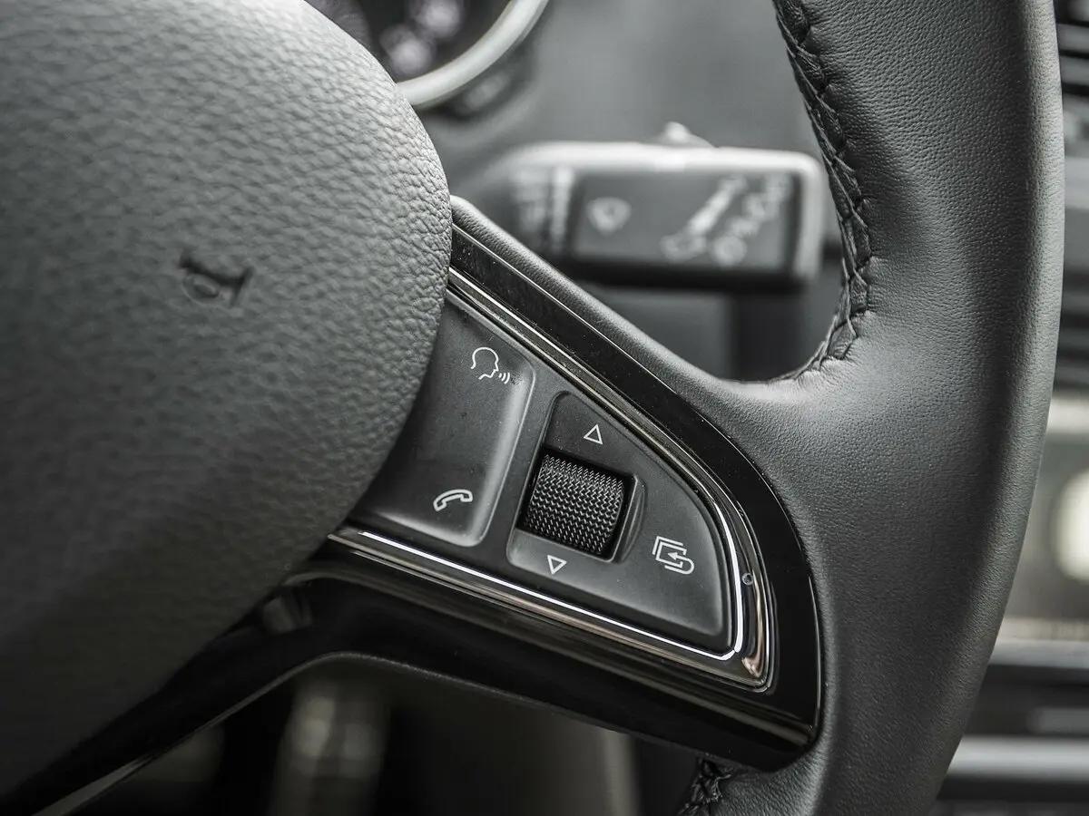 Skoda Yeti I Рестайлинг Внедорожник 5 дв. — photo 26