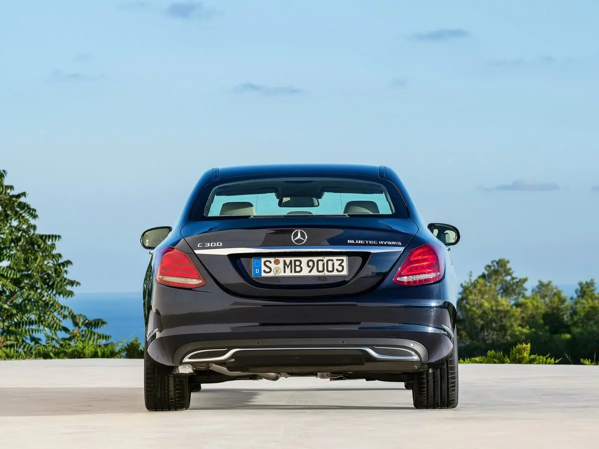 Mercedes-Benz C-Класс IV (W205) Седан — сүрөт 4
