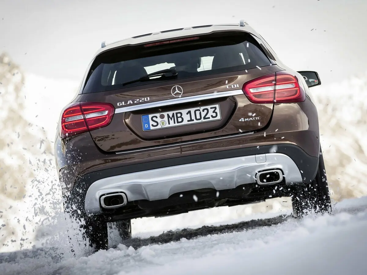 Mercedes-Benz GLA I (X156) Внедорожник 5 дв. — 照片 4