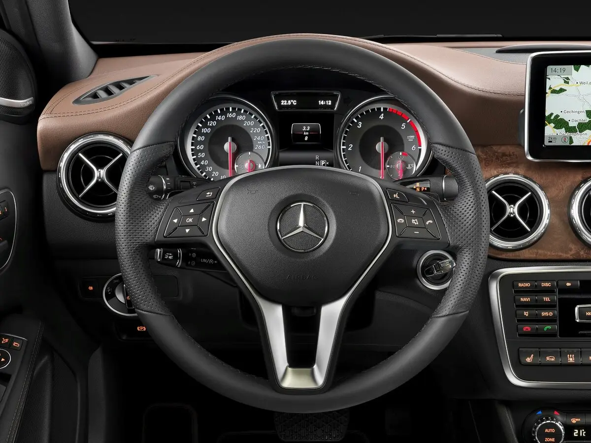 Mercedes-Benz GLA I (X156) Внедорожник 5 дв. — 照片 9