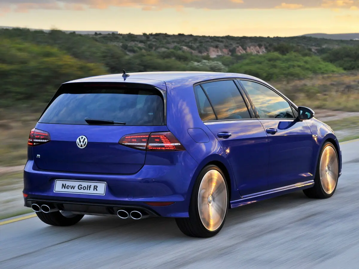 Volkswagen Golf R VII Хэтчбек 5 дв. — сүрөт 5