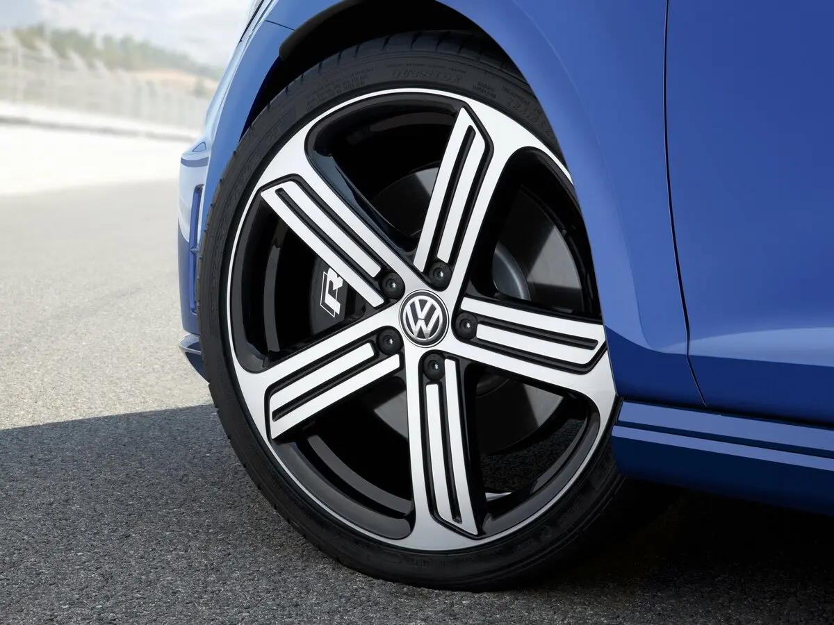 Volkswagen Golf R VII Хэтчбек 5 дв. — сүрөт 16
