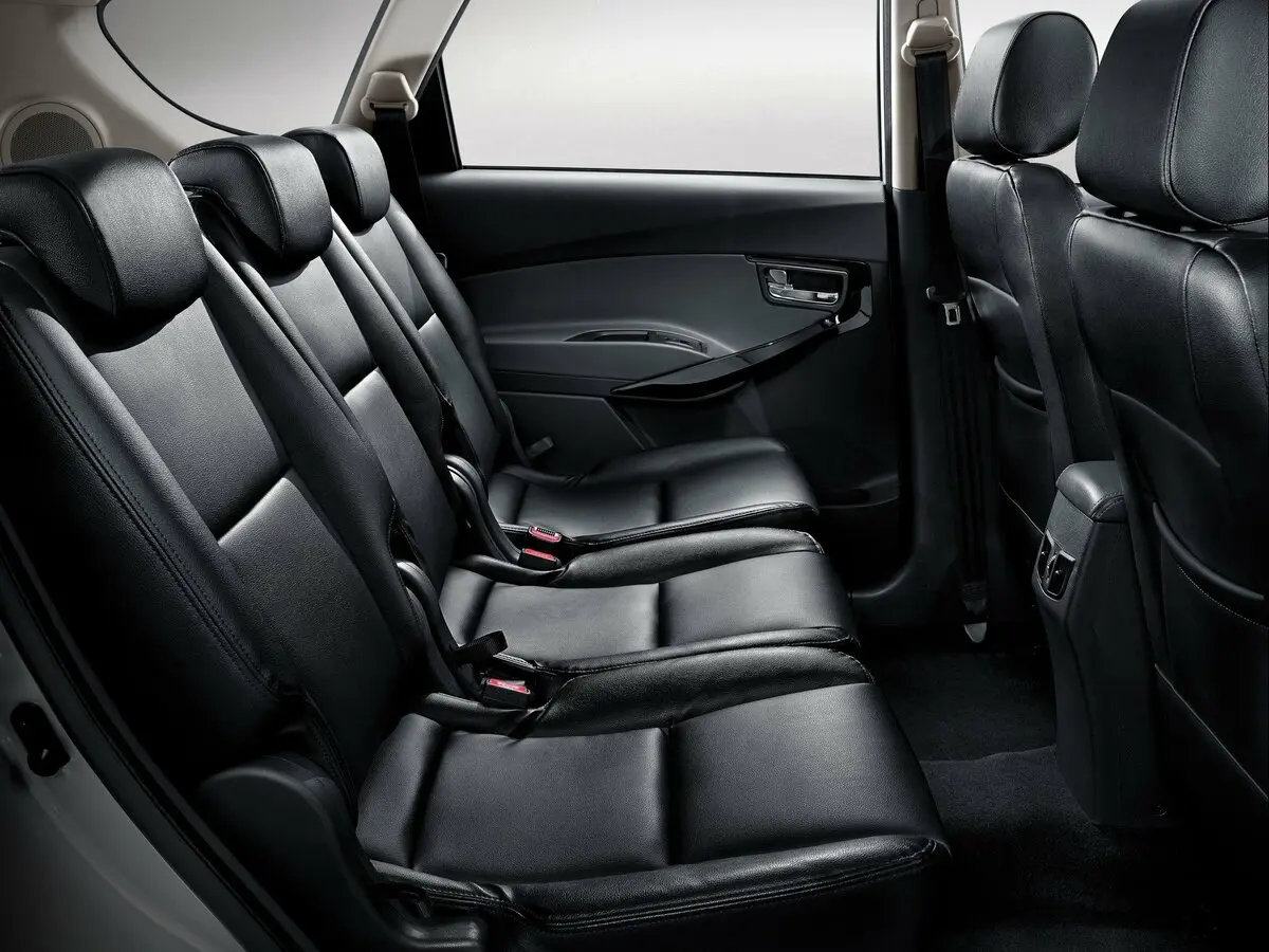 JAC J6 (Heyue RS) 2011 – 2015 Компактвэн — photo 6