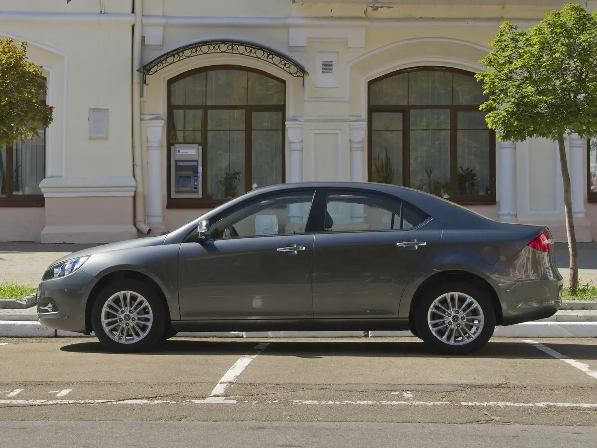 JAC J5 (Heyue) 2014 – 2017 Седан — сүрөт 2