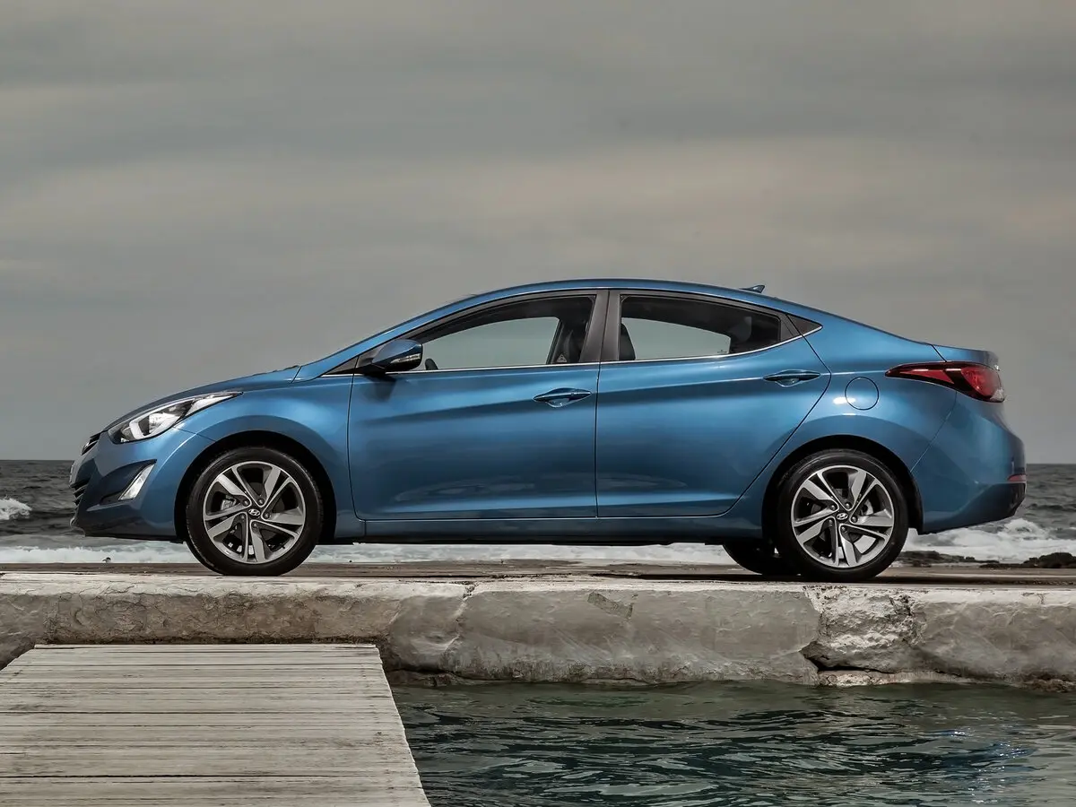 Hyundai Elantra V (MD) Рестайлинг Седан — сүрөт 2