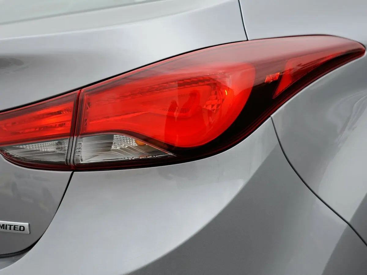 Hyundai Elantra V (MD) Рестайлинг Седан — сүрөт 13
