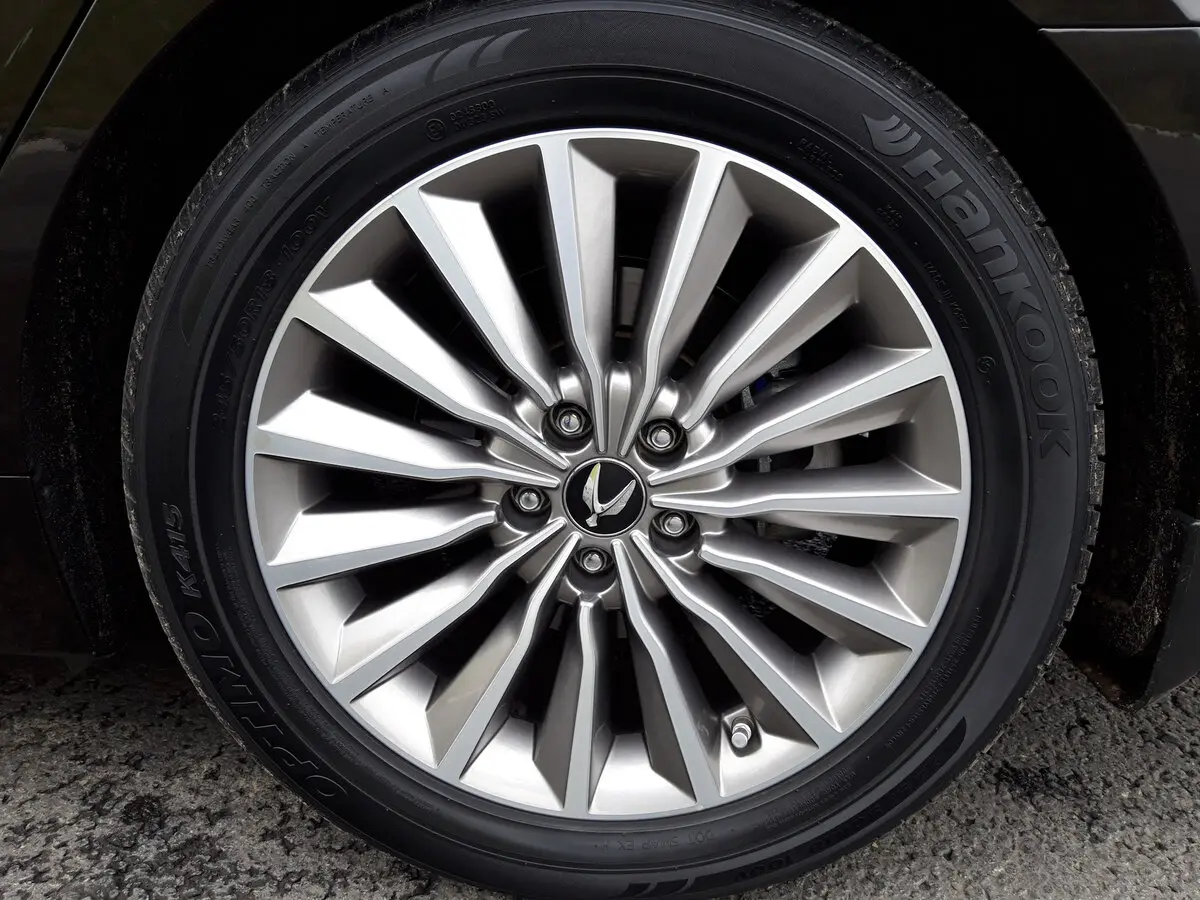 Hyundai Equus II Рестайлинг Седан Limousine — сүрөт 13