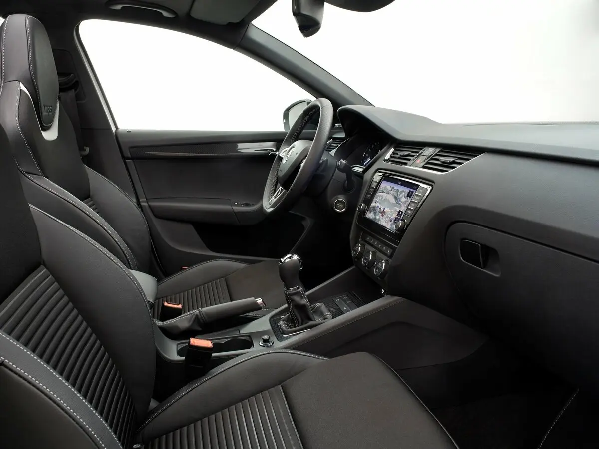 Skoda Octavia RS III Универсал 5 дв. — сүрөт 6