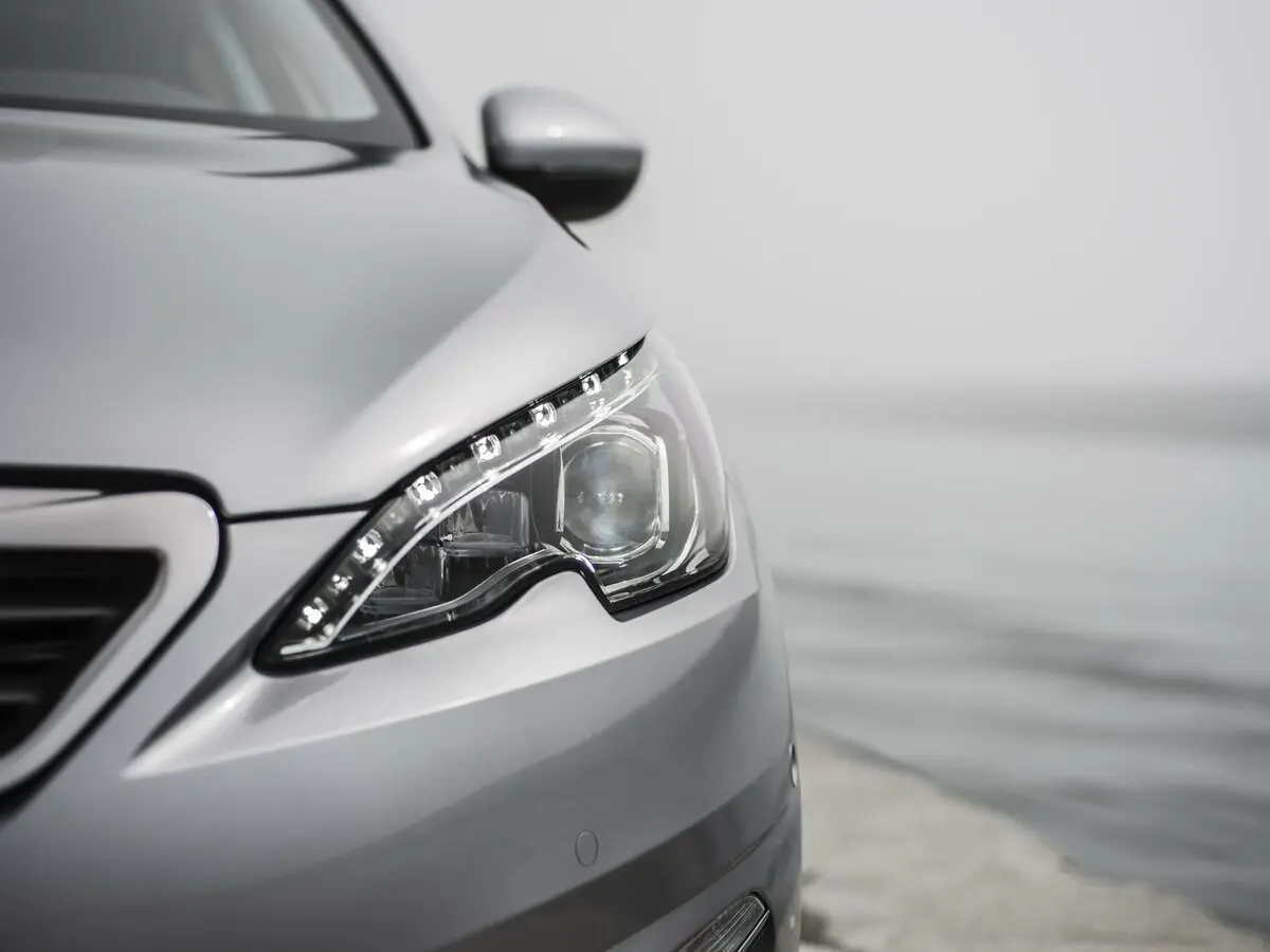 Peugeot 308 II Хэтчбек 5 дв. — сүрөт 14