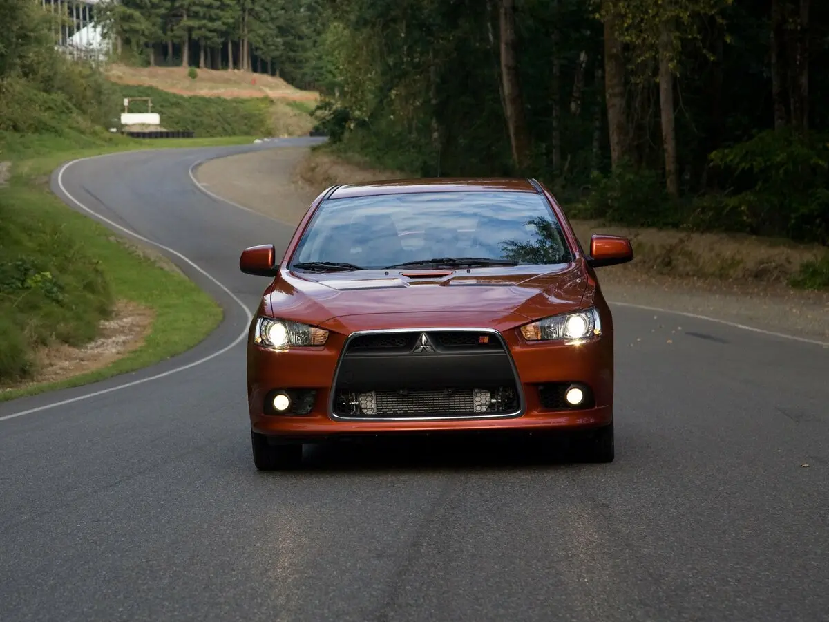 Mitsubishi Lancer Ralliart X Седан — photo 3