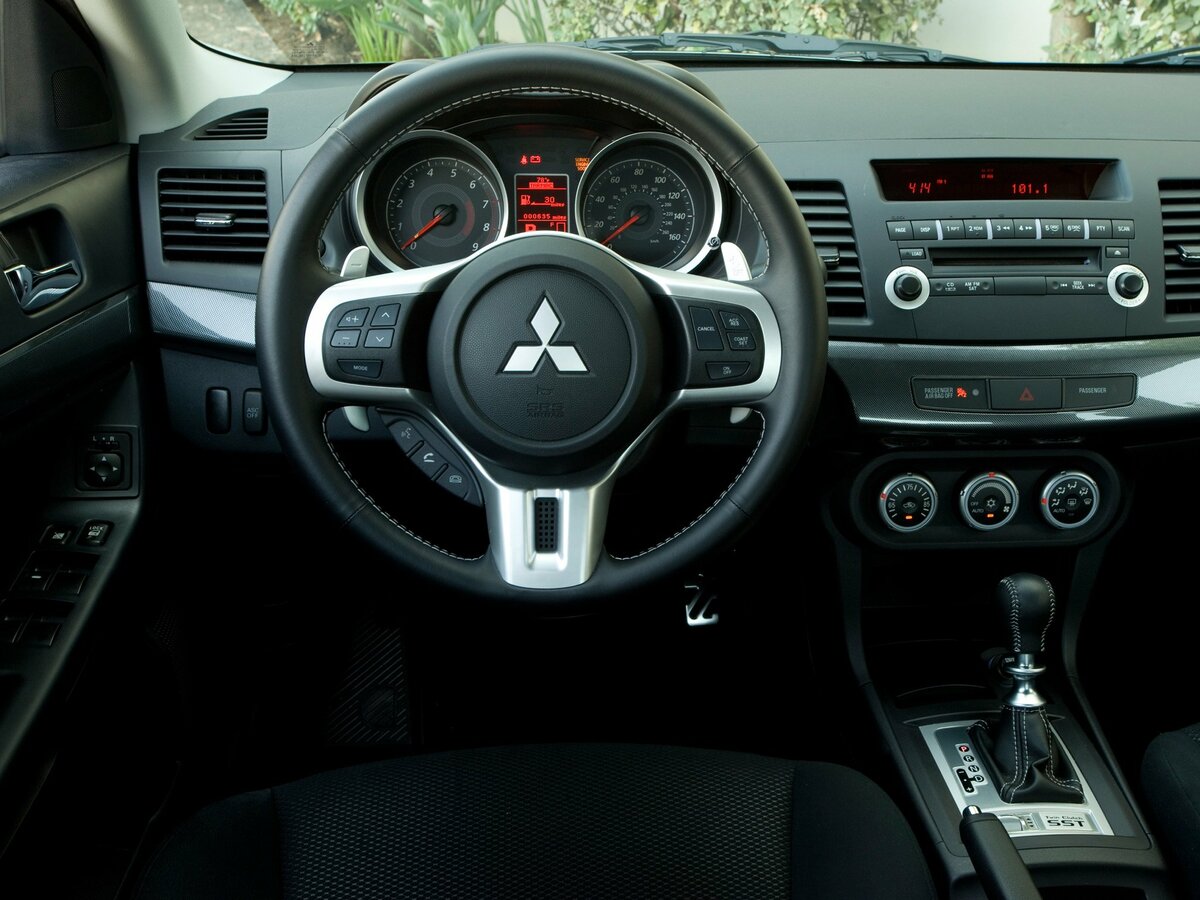 Mitsubishi Lancer Ralliart X Седан — фото 7
