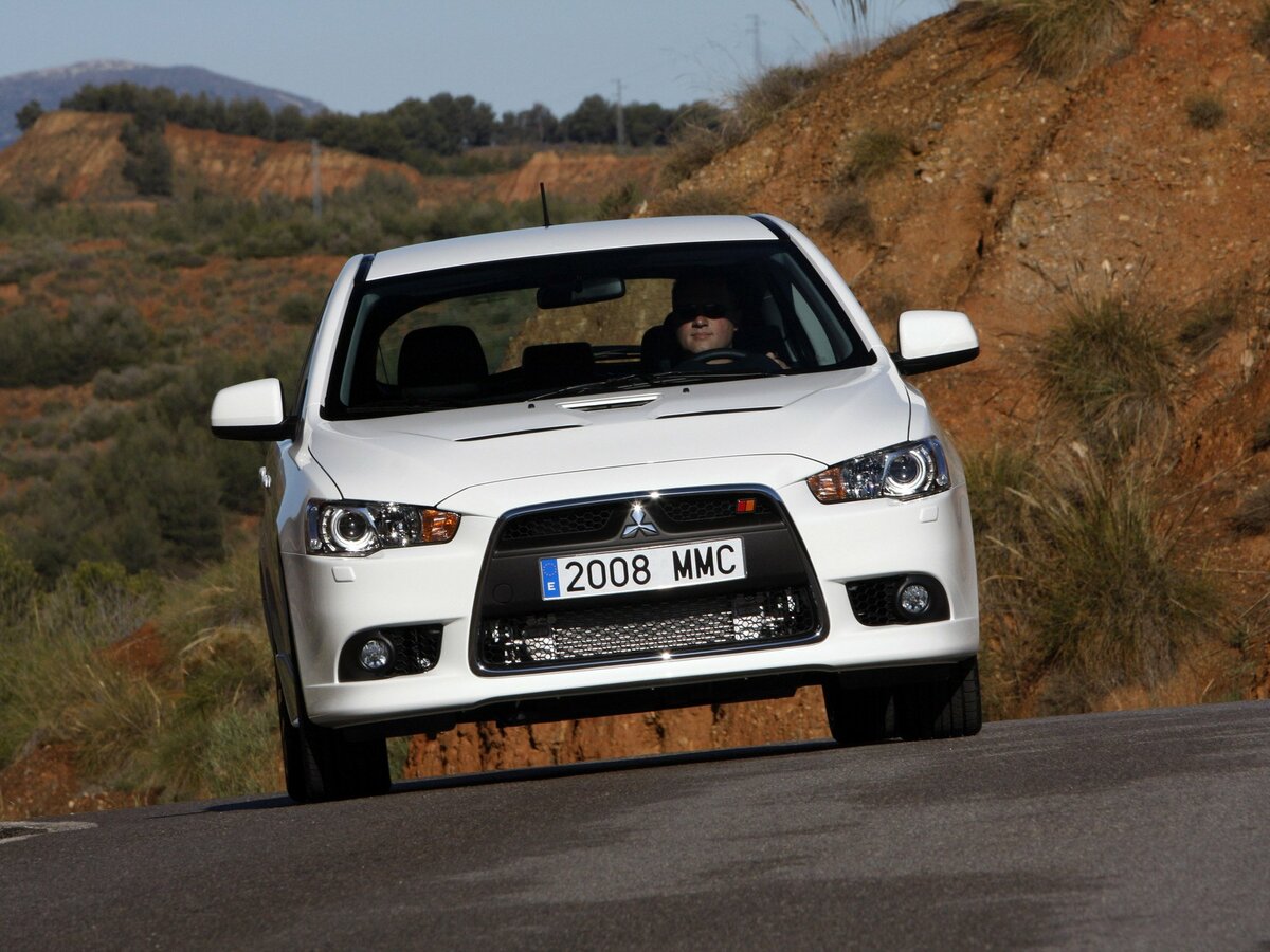 Mitsubishi Lancer Ralliart X Хэтчбек 5 дв. — фото 4