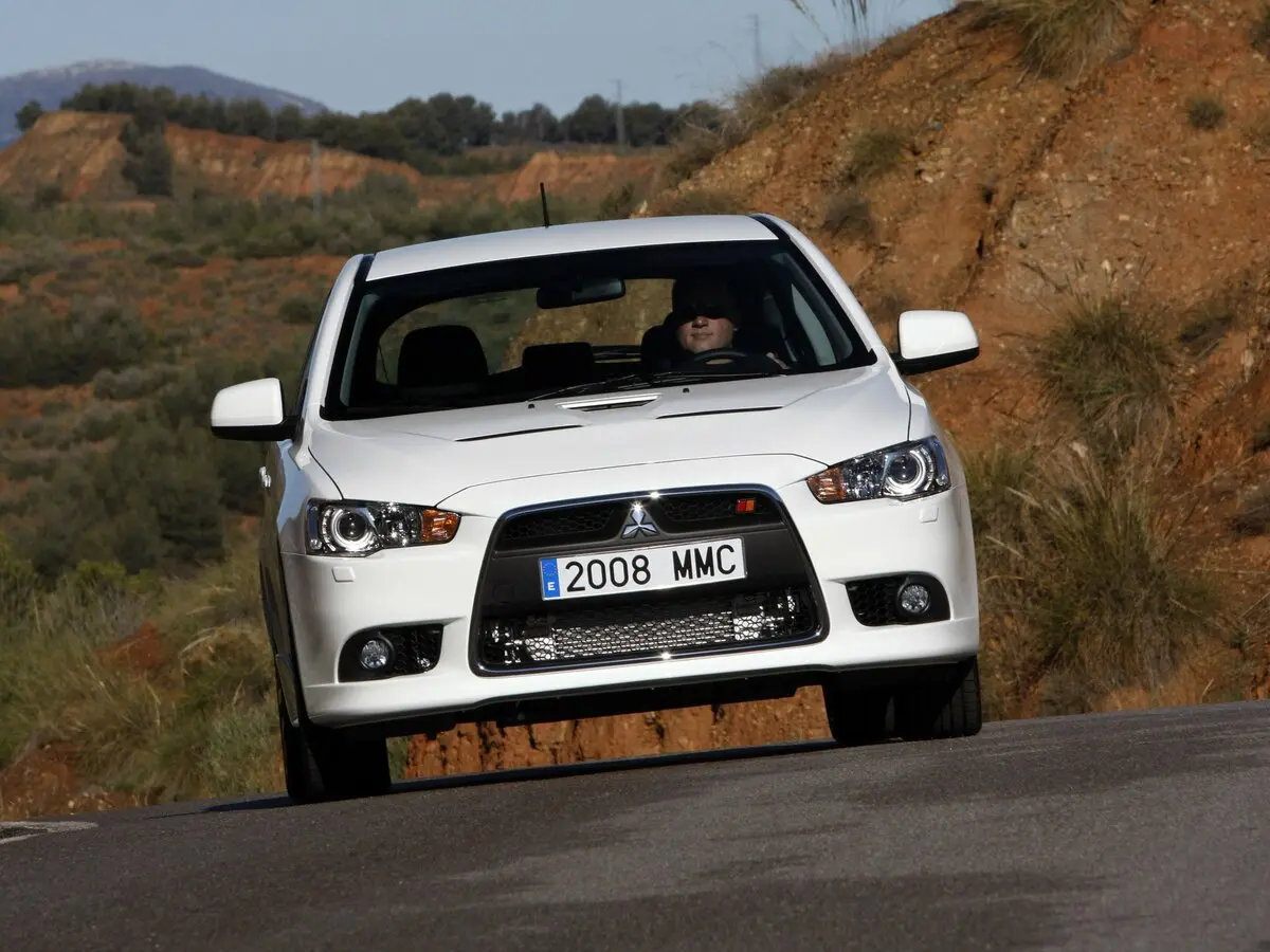 Mitsubishi Lancer Ralliart X Хэтчбек 5 дв. — сүрөт 3