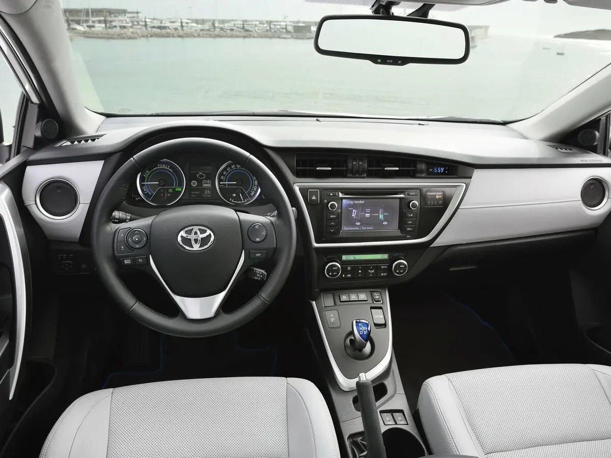 Toyota Auris II Универсал 5 дв. — сүрөт 6