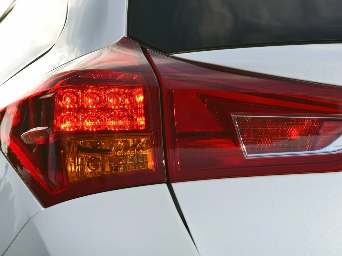 Toyota Auris II Универсал 5 дв. — сүрөт 11