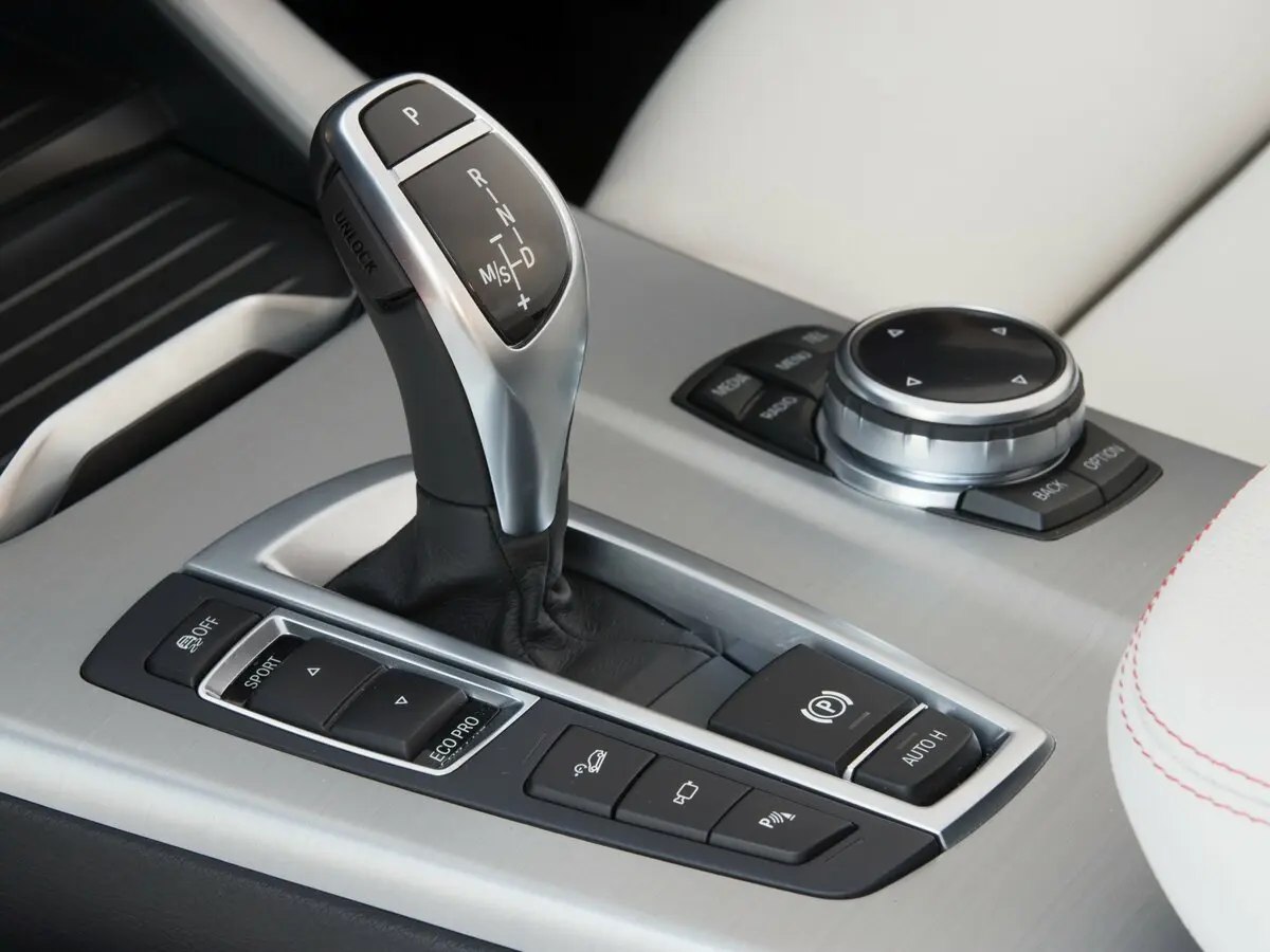 BMW X4 I (F26) Внедорожник 5 дв. — сүрөт 13