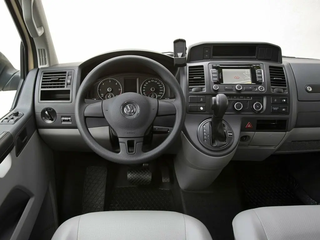 Volkswagen Caravelle T5 Рестайлинг Минивэн SWB — сүрөт 6