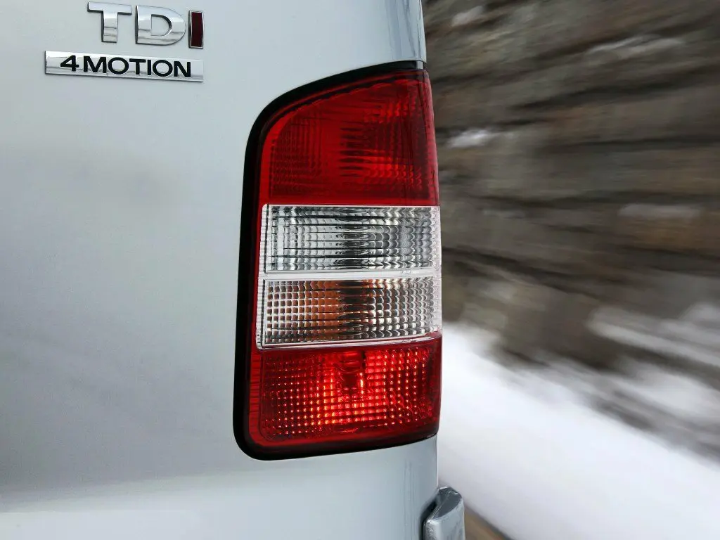 Volkswagen Caravelle T5 Рестайлинг Минивэн SWB — сүрөт 13
