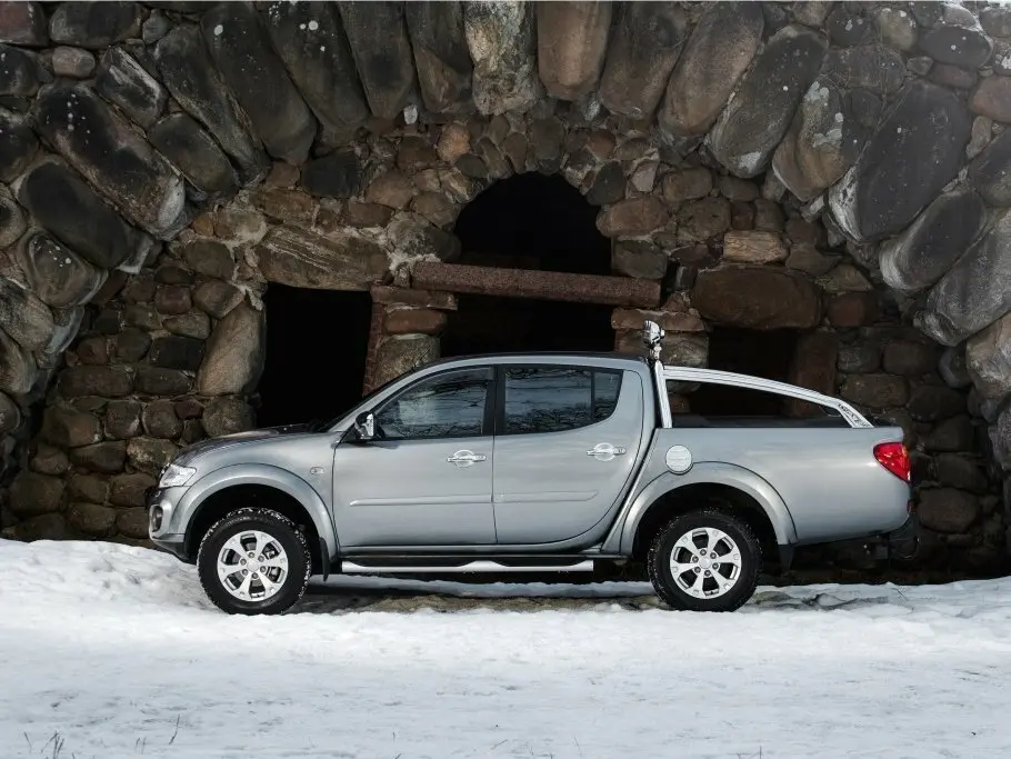 Mitsubishi L200 IV Рестайлинг Пикап Двойная кабина — photo 2