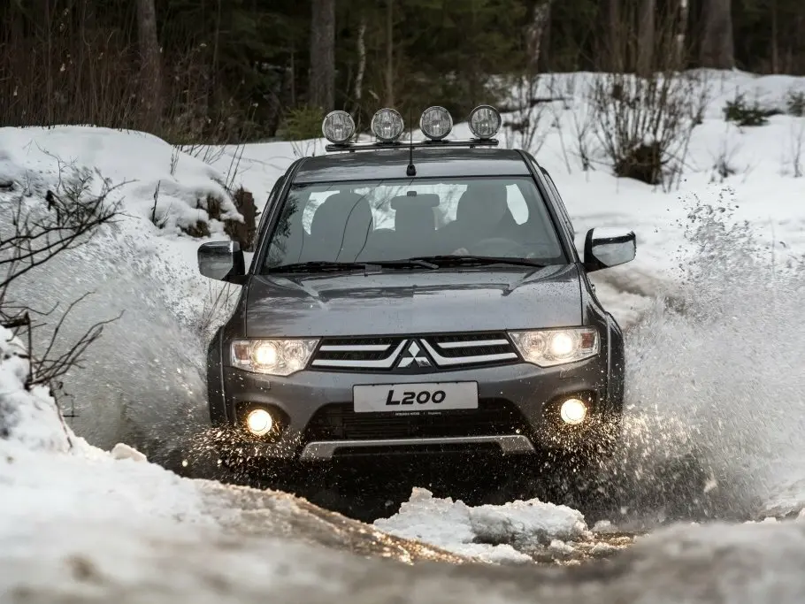 Mitsubishi L200 IV Рестайлинг Пикап Двойная кабина — photo 3