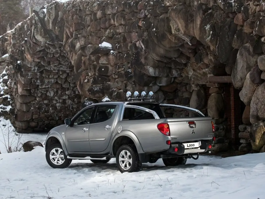 Mitsubishi L200 IV Рестайлинг Пикап Двойная кабина — photo 5