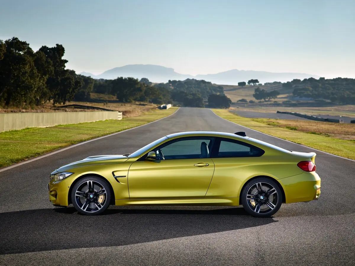 BMW M4 F82/F83 Купе — photo 2