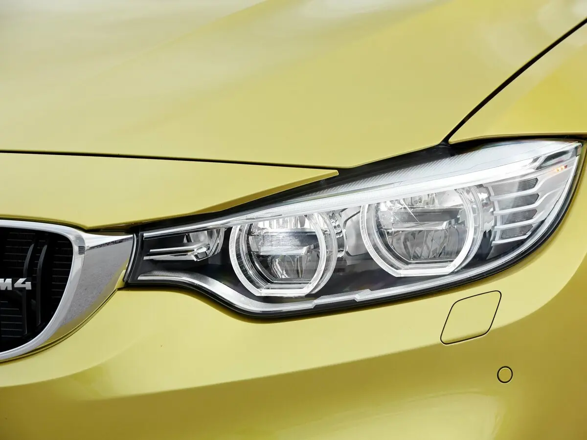 BMW M4 F82/F83 Купе — photo 10