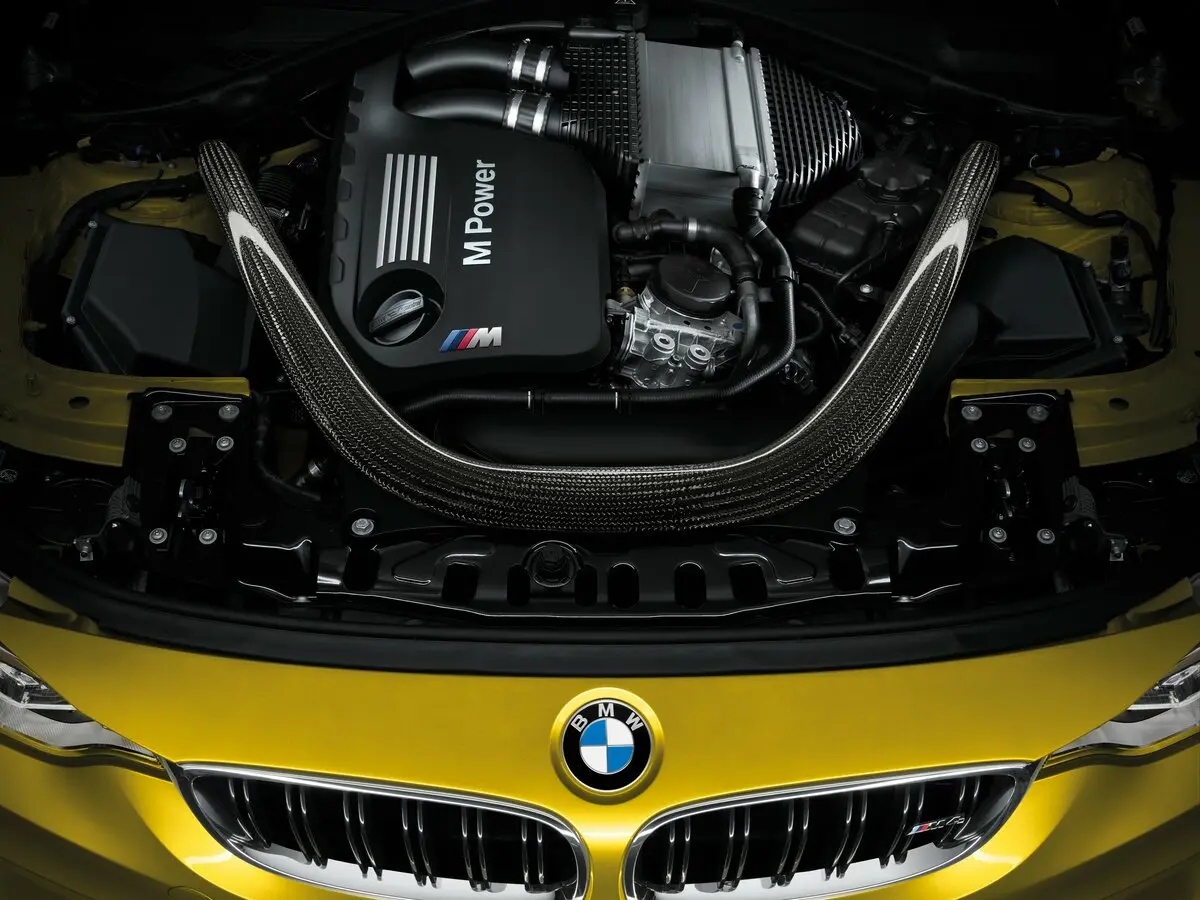 BMW M4 F82/F83 Купе — photo 13