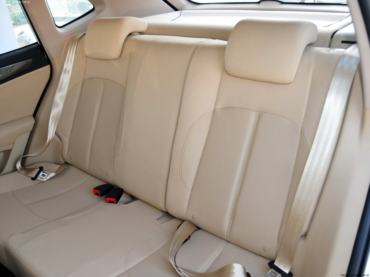 Brilliance V5 I Внедорожник 5 дв. — фото 9