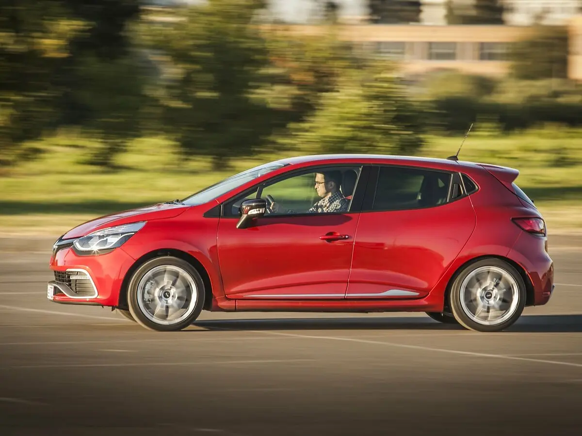 Renault Clio RS IV Хэтчбек 5 дв. — сүрөт 12