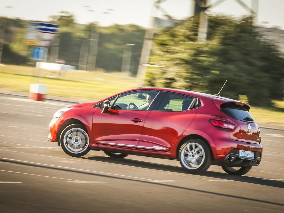 Renault Clio RS IV Хэтчбек 5 дв. — сүрөт 15
