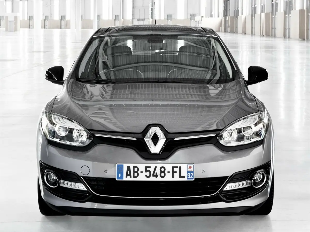 Renault Megane III Рестайлинг 2 Хэтчбек 5 дв. — сүрөт 3