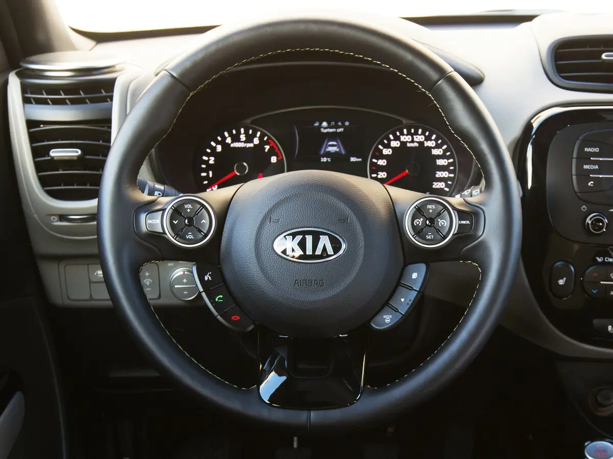 Kia Soul II Хэтчбек 5 дв. — сүрөт 10